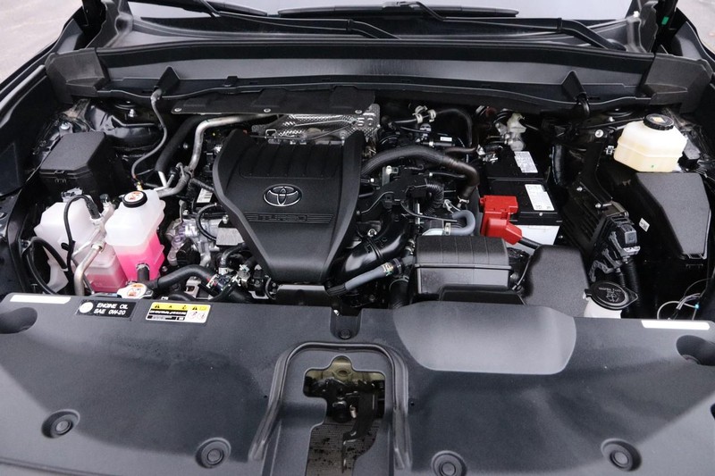 Toyota Grand Highlander Vehicle Image 28