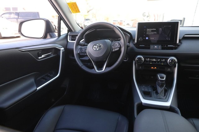 Toyota RAV4 Vehicle Image 23