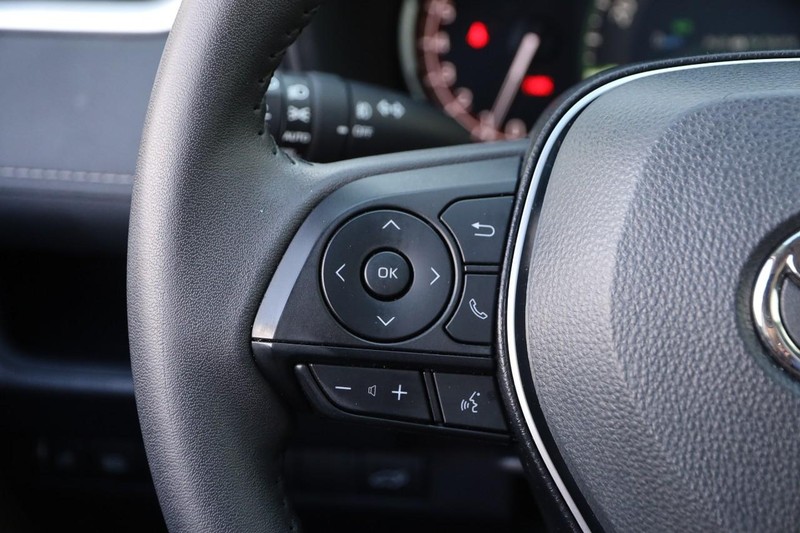 Toyota RAV4 Vehicle Image 13