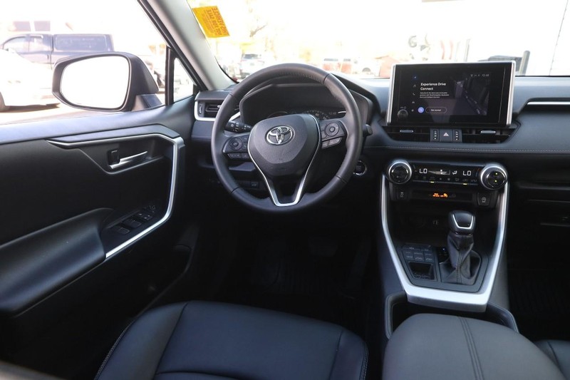 Toyota RAV4 Vehicle Image 23