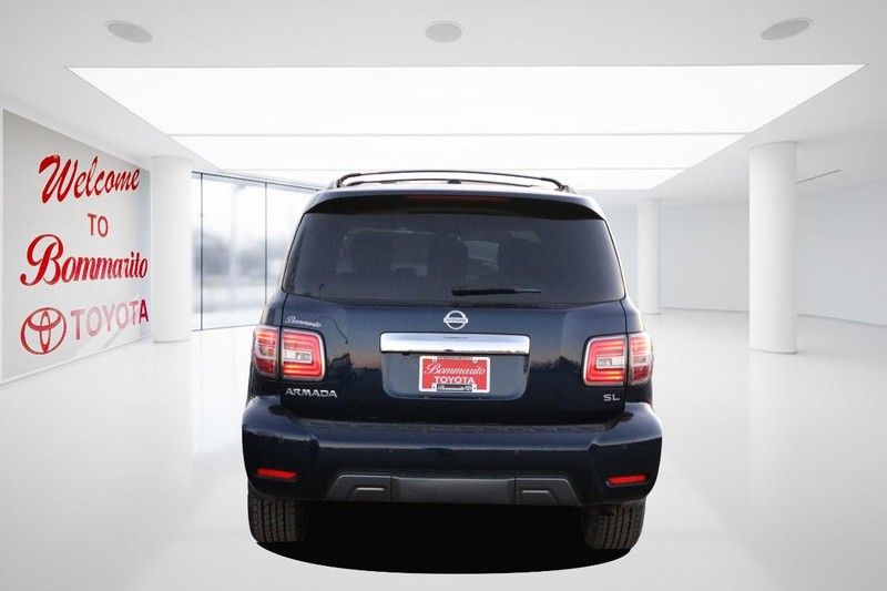 Nissan Armada Vehicle Image 06