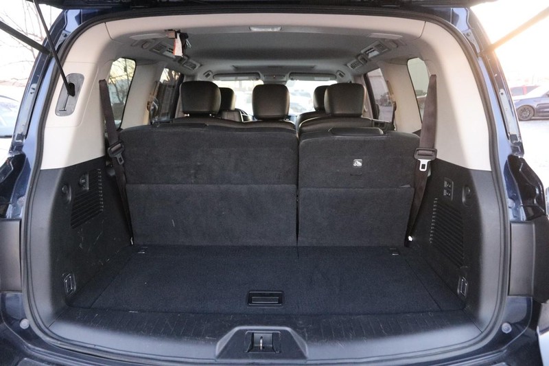 Nissan Armada Vehicle Image 07