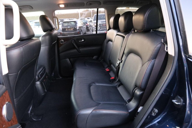 Nissan Armada Vehicle Image 11