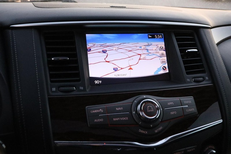 Nissan Armada Vehicle Image 18