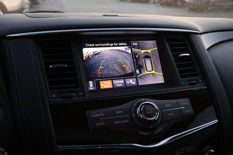 Nissan Armada Vehicle Image 19