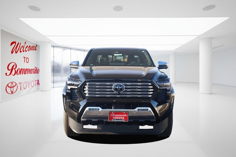 Toyota Tacoma 4WD Vehicle Full-screen Gallery Image 4