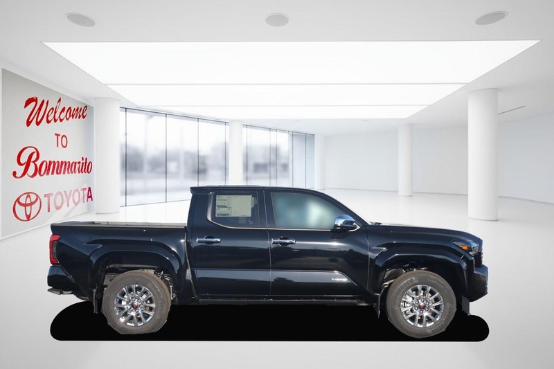 Toyota Tacoma 4WD Vehicle Full-screen Gallery Image 5