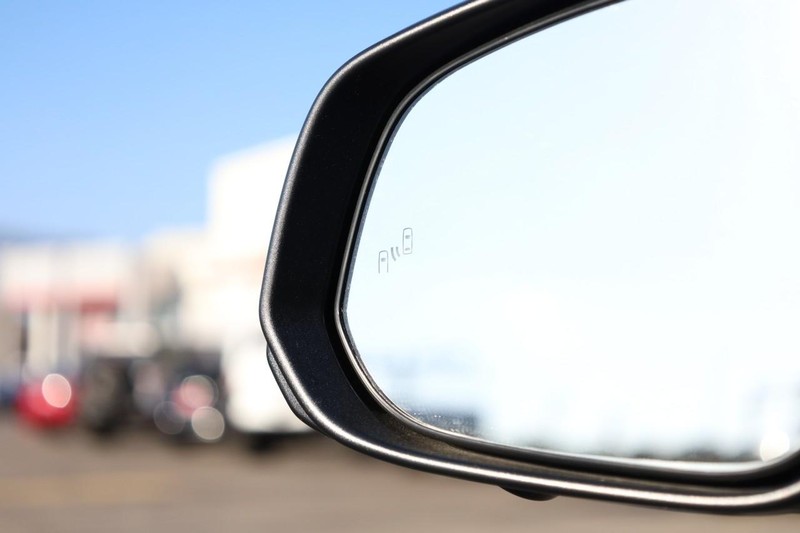 Toyota Tacoma 4WD Vehicle Full-screen Gallery Image 20