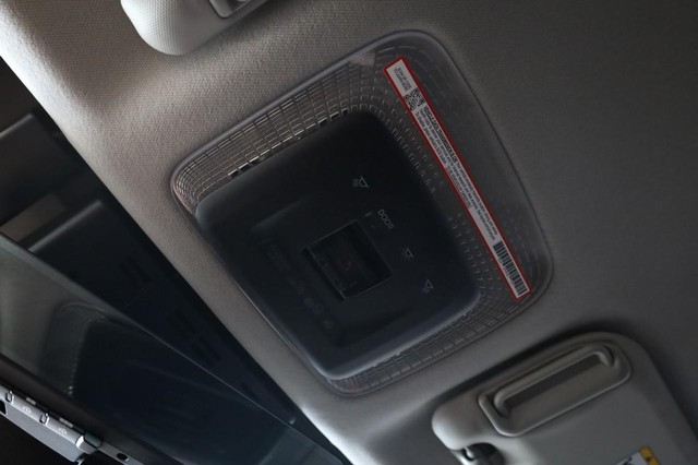 Toyota Prius Plug-In Hybrid Vehicle Image 18