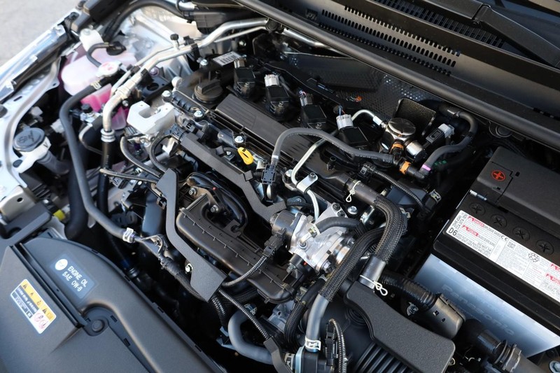 Toyota Corolla Hatchback Vehicle Full-screen Gallery Image 12