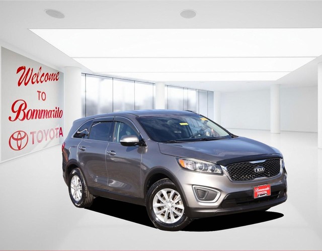 Used 2017 Kia Sorento L with VIN 5XYPG4A39HG315220 for sale in Hazelwood, MO