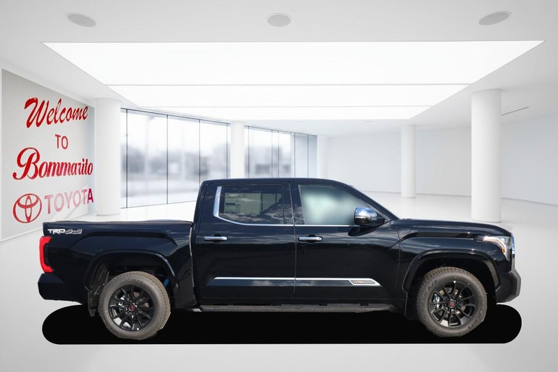 Toyota Tundra 4WD Vehicle Full-screen Gallery Image 5