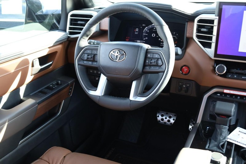 Toyota Tundra 4WD Vehicle Full-screen Gallery Image 27