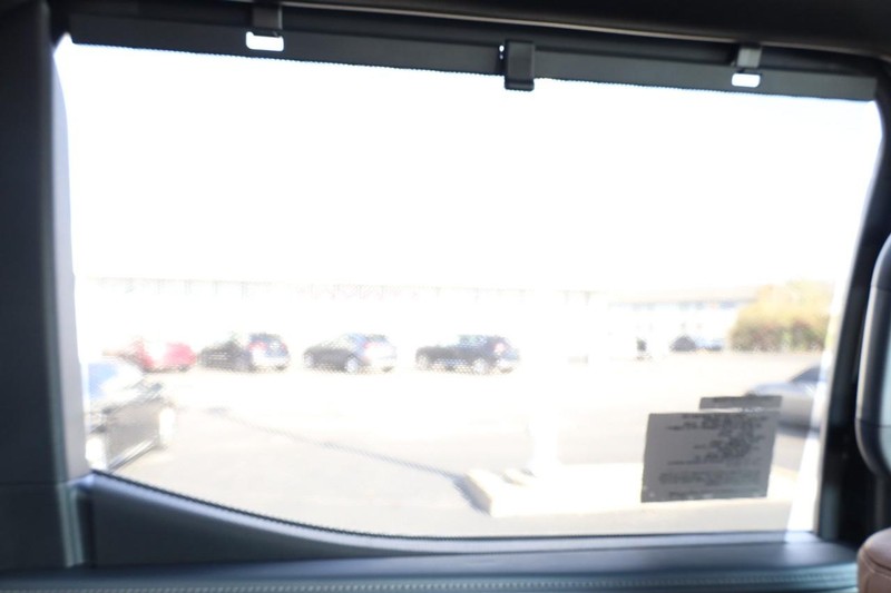 Toyota Tundra 4WD Vehicle Full-screen Gallery Image 28