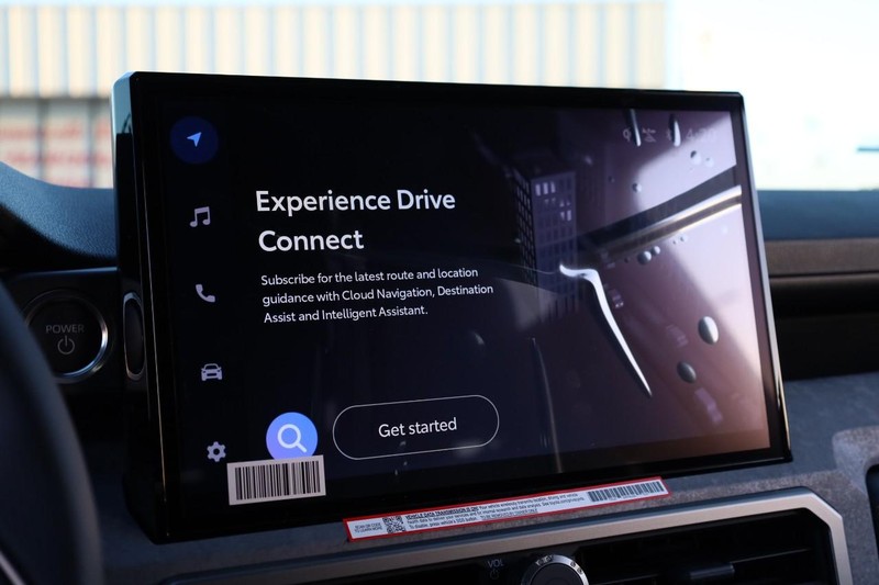 Toyota 4Runner Vehicle Full-screen Gallery Image 11