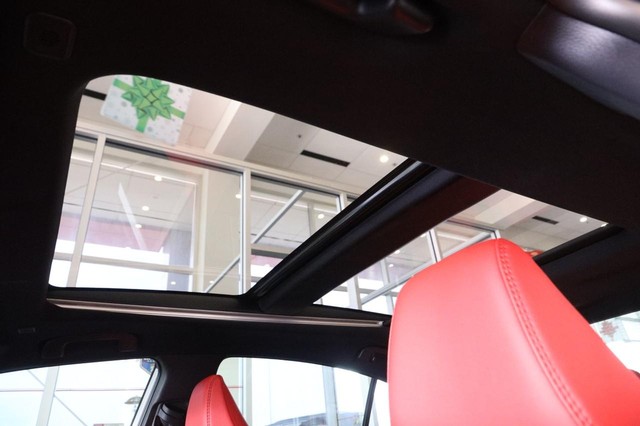 Toyota Camry Vehicle Image 10