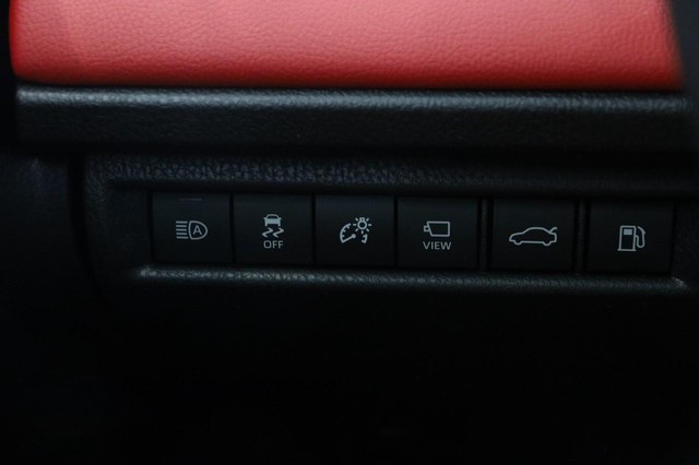 Toyota Camry Vehicle Image 20