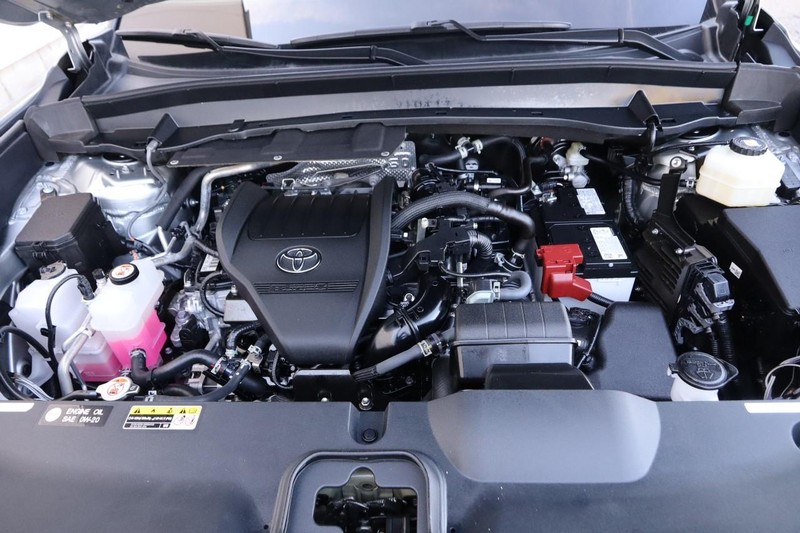 Toyota Grand Highlander Vehicle Full-screen Gallery Image 29