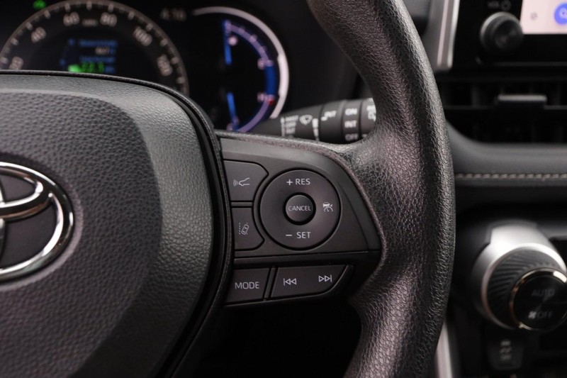 Toyota RAV4 Vehicle Image 13