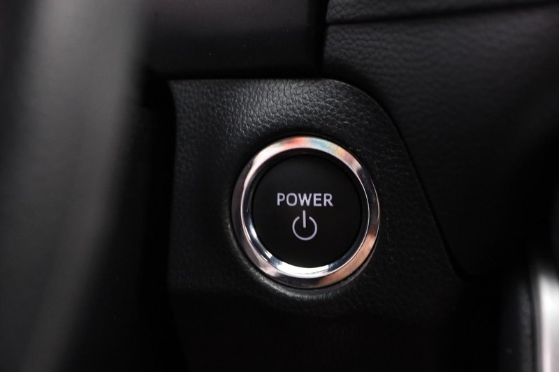 Toyota RAV4 Vehicle Image 15