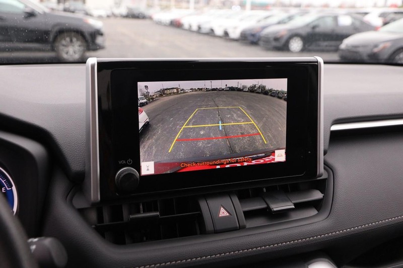 Toyota RAV4 Vehicle Image 17