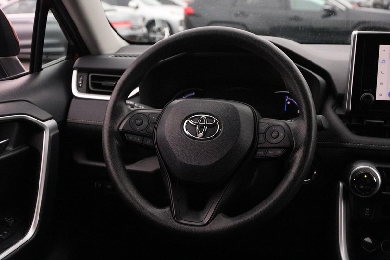 Toyota RAV4 Vehicle Image 23