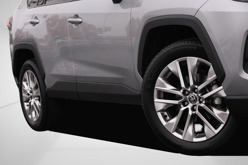 Toyota RAV4 Vehicle Image 03