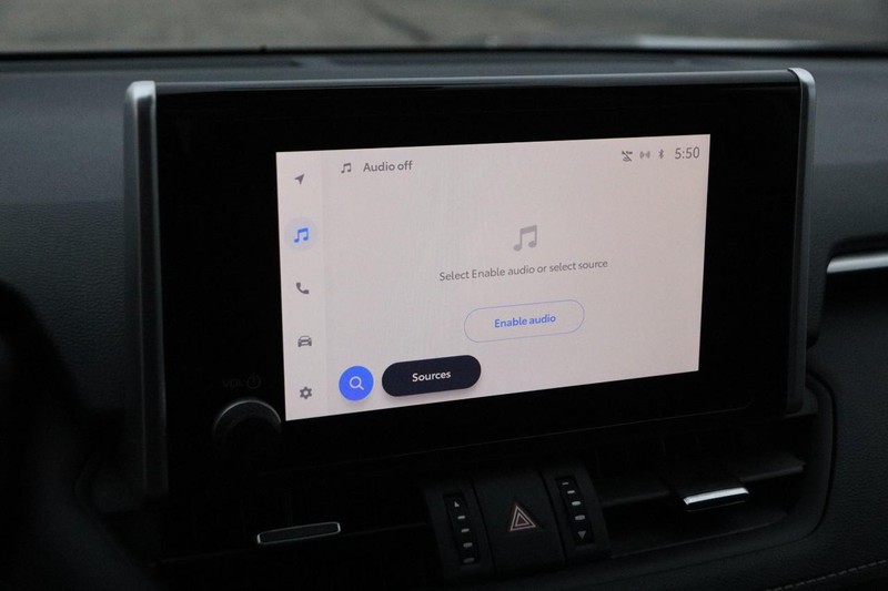 Toyota RAV4 Vehicle Image 17