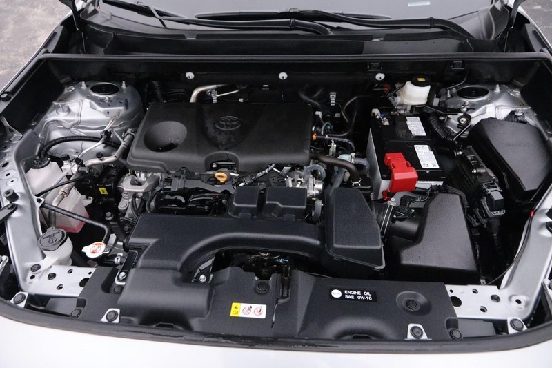 Toyota RAV4 Vehicle Image 28