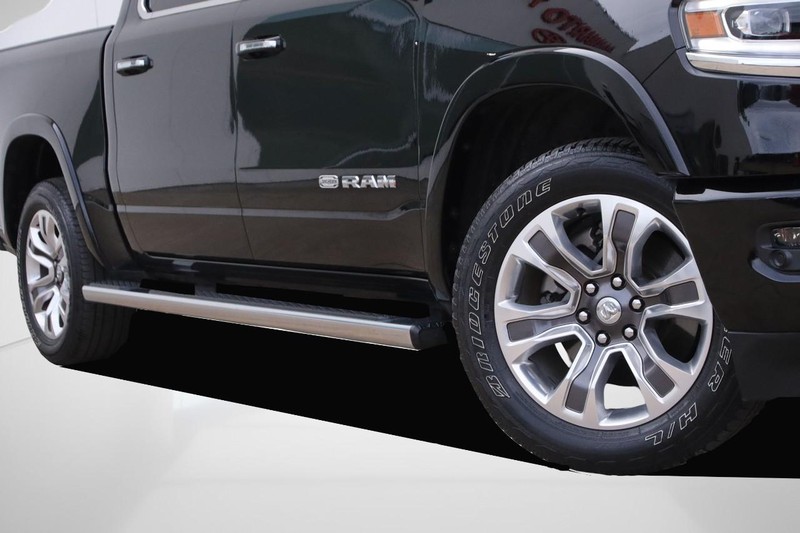 Ram 1500 Vehicle Full-screen Gallery Image 3