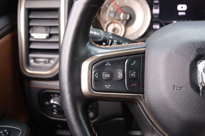 Ram 1500 Vehicle Full-screen Gallery Image 10