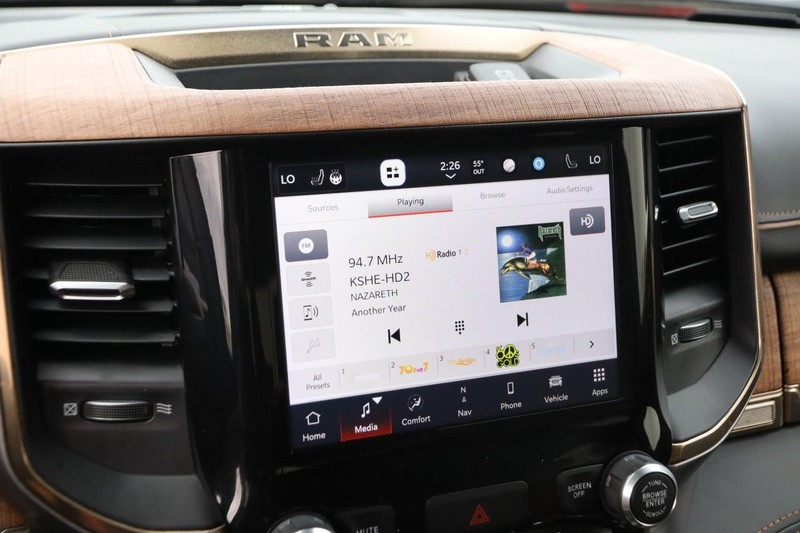 Ram 1500 Vehicle Full-screen Gallery Image 16