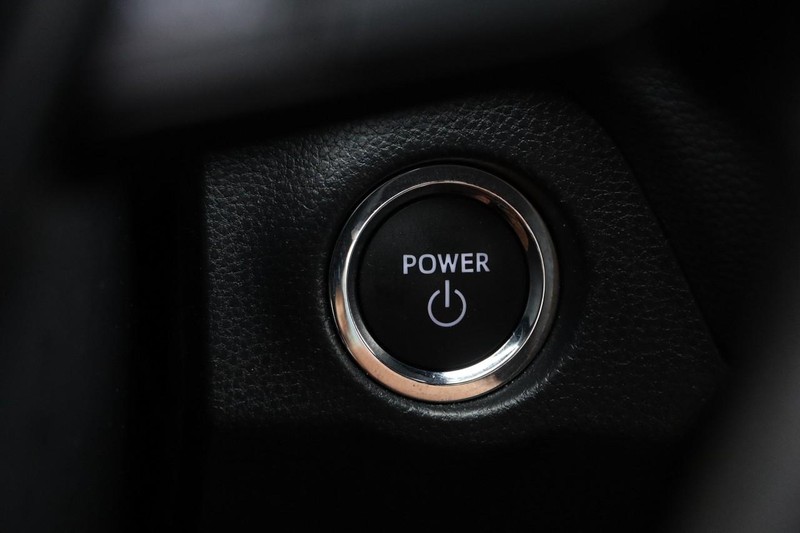 Toyota RAV4 Vehicle Image 14