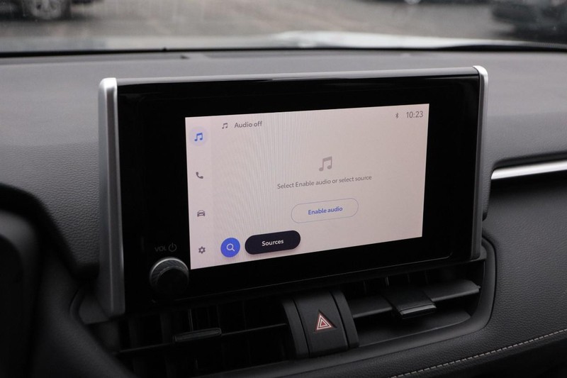 Toyota RAV4 Vehicle Image 15