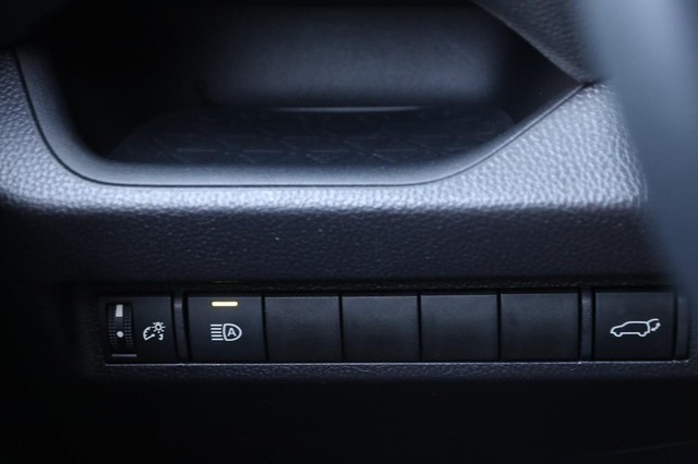 Toyota RAV4 Vehicle Image 20