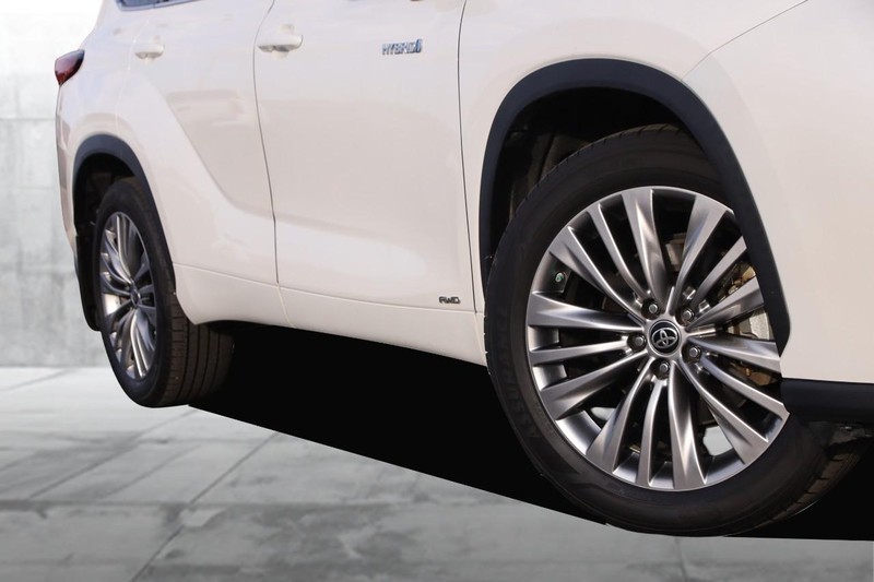 Toyota Highlander Vehicle Image 03