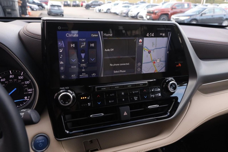 Toyota Highlander Vehicle Image 18