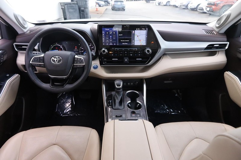 Toyota Highlander Vehicle Image 23