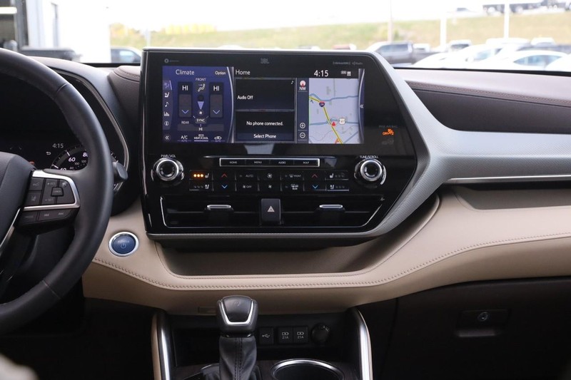 Toyota Highlander Vehicle Image 26