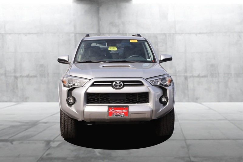 Toyota 4Runner Vehicle Image 04