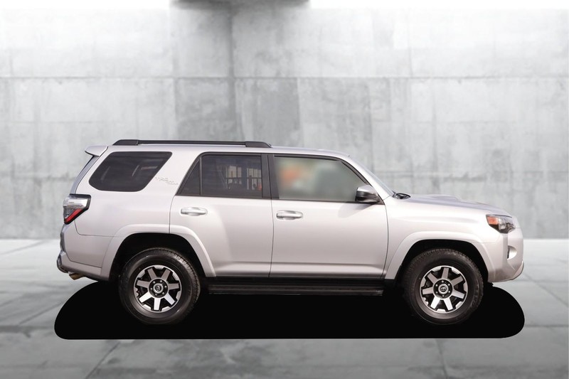Toyota 4Runner Vehicle Image 05