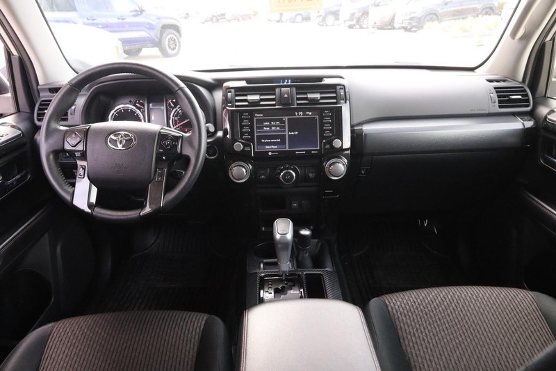Toyota 4Runner Vehicle Image 20