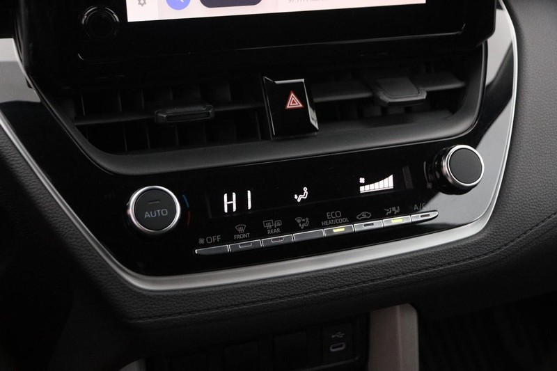 Toyota Corolla Cross Vehicle Image 17