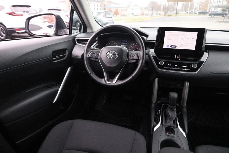 Toyota Corolla Cross Vehicle Image 21