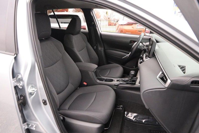 Toyota Corolla Cross Vehicle Image 25