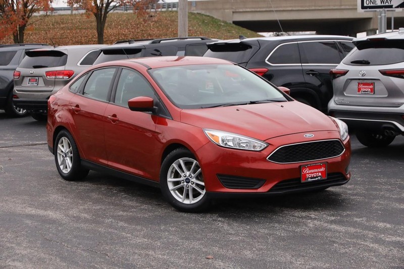 Ford Focus Vehicle Image 02