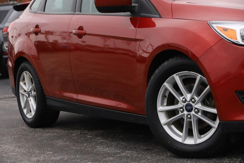 Ford Focus Vehicle Image 03