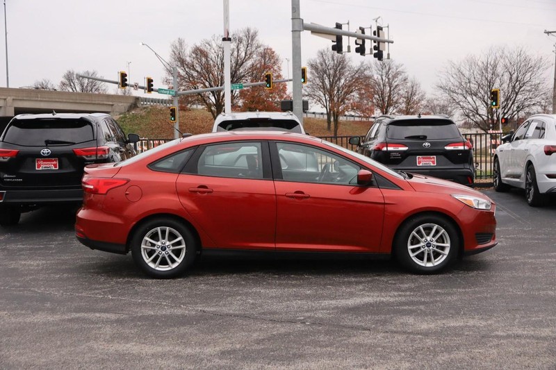 Ford Focus Vehicle Image 05