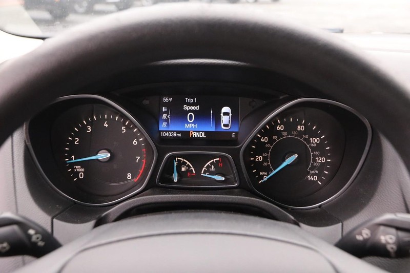 Ford Focus Vehicle Image 18