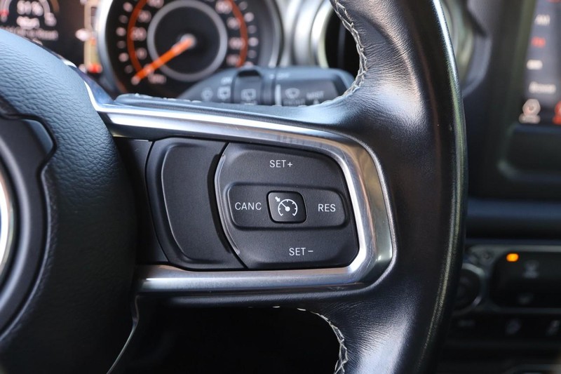 Jeep Wrangler Unlimited Vehicle Image 12